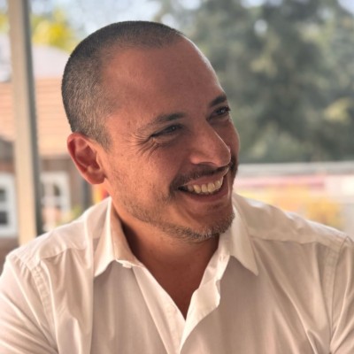 Retrato del liderazgo de implementacion de Pallet Connect